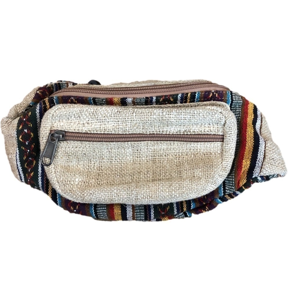 No brand Tribal print and burlap Fanny pack. Adjustable strap. 3 compartments.